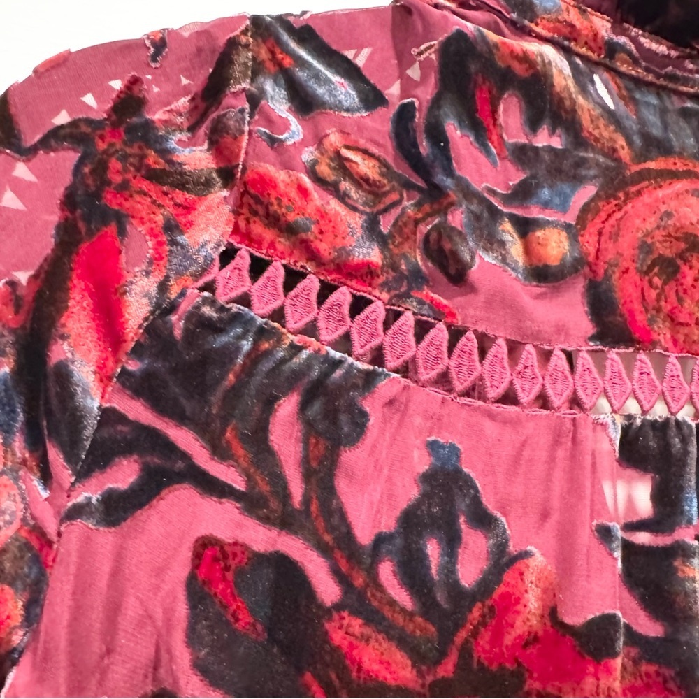 Sundance Velvet Burnout Burgundy Blouse XS Christmas Holiday Festive Dark Floral - Picture 14 of 15